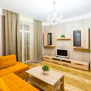 https://apartments-in-the-center-lviv.hotelslviv.net